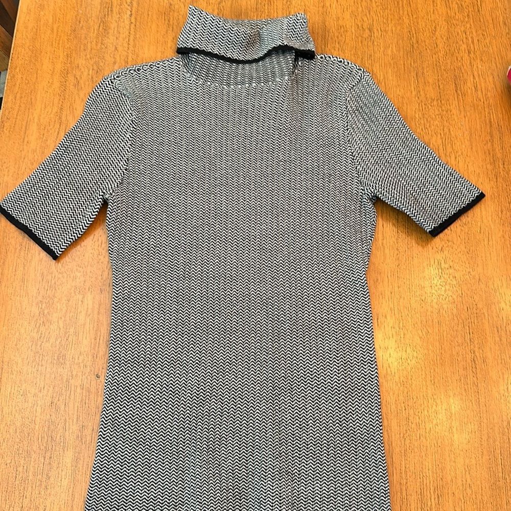 WHBM nwot elbow sleeve sweater S